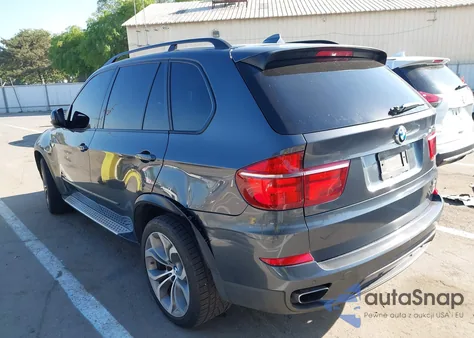 2012 BMW X5 xDrive50I z USA, uszkodzony, nr VIN 5UXZV8C59CL424731